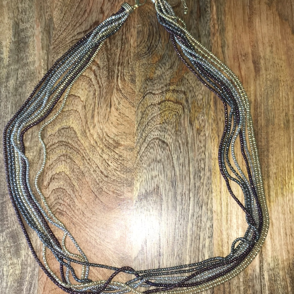 Elegant long stranded necklace!! Make me an offer!